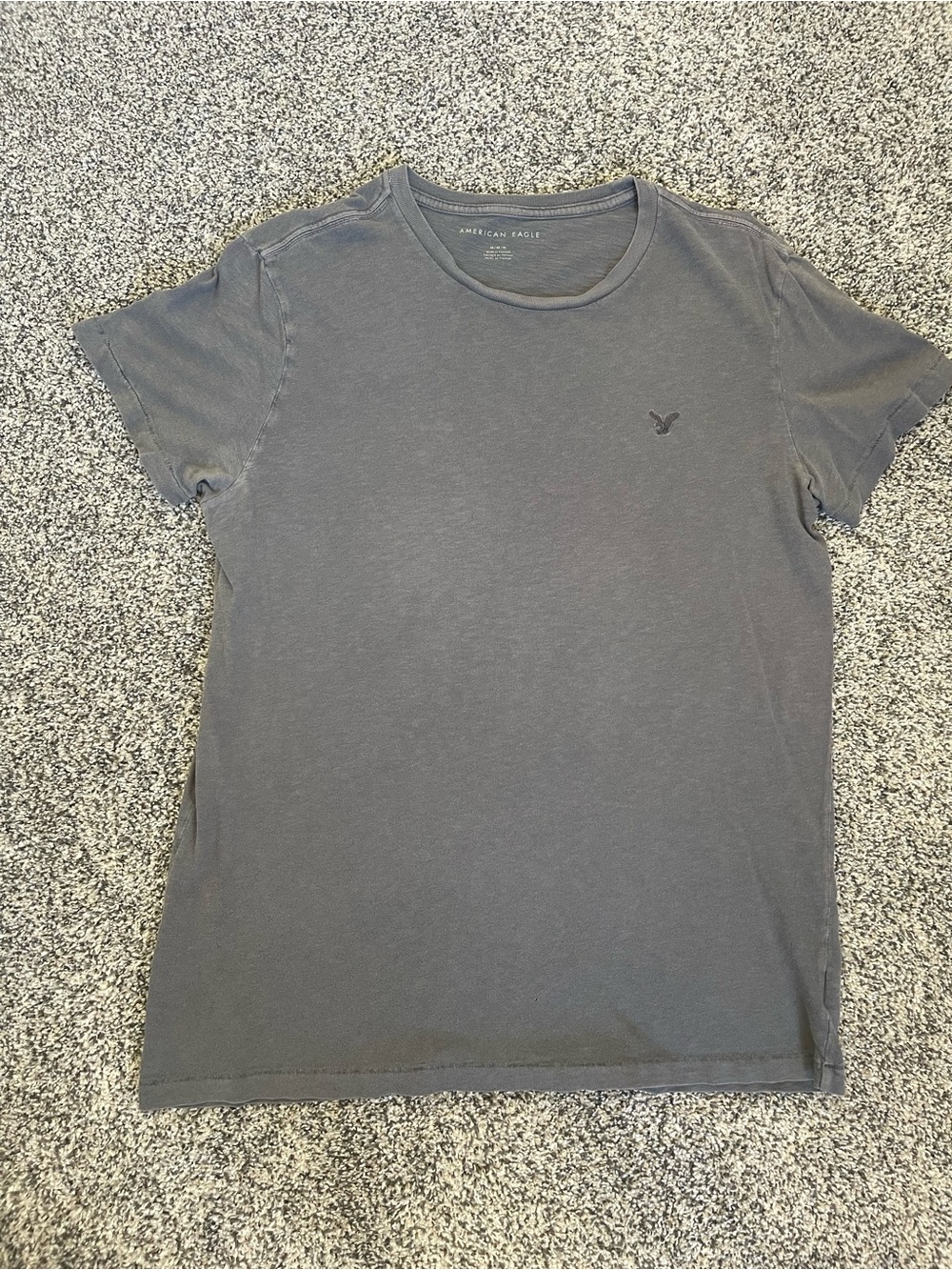 American Eagle Light Gray Crewneck Tee